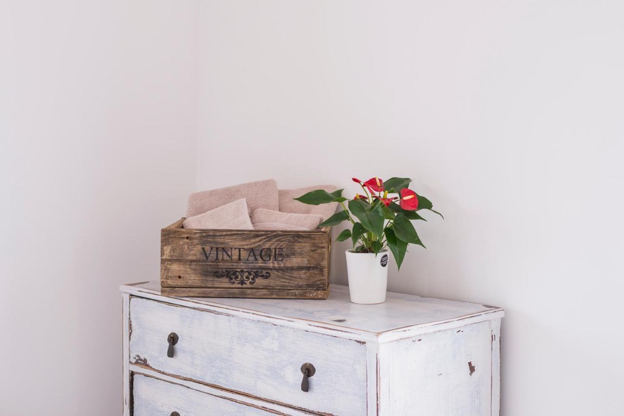 Sunset Beach Living Guesthouse Kaapstad Buitenkant foto
